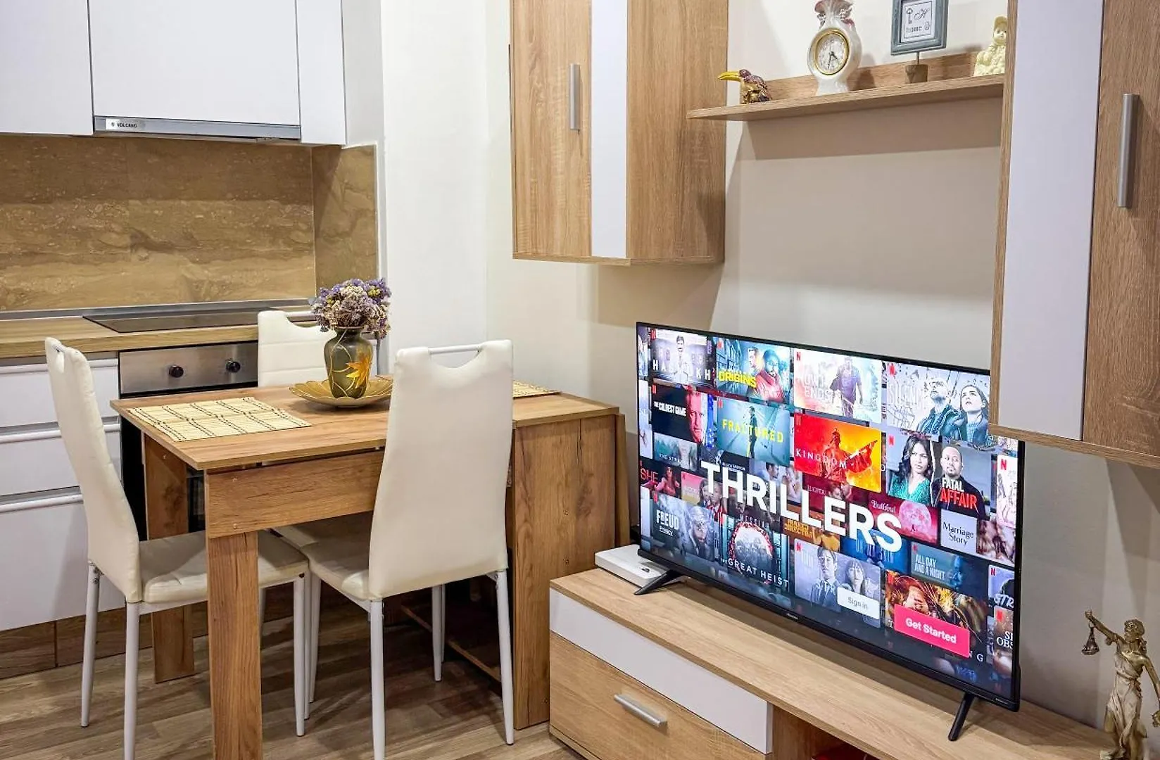 Amelia Comfort Stay Apartment Tirana 0*,