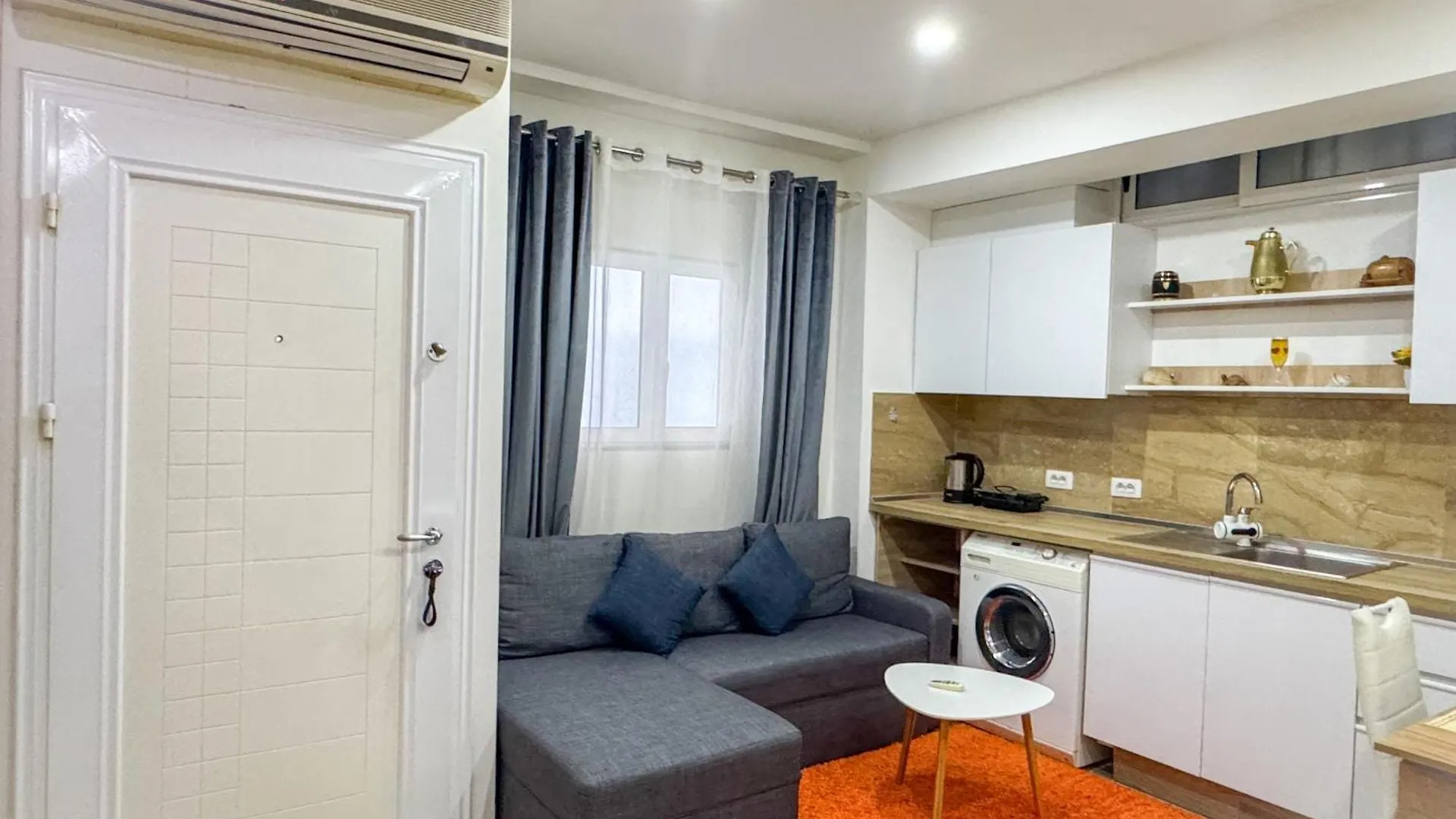Amelia Comfort Stay Apartment Tirana Albania